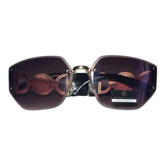 Black Cat-Eye Sunglasses with Gradient Lenses - Picture 5 of 5